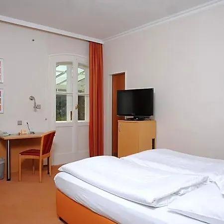 Hubertus 3*